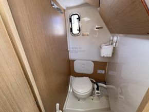 Beneteau Barracuda 8  - Heads