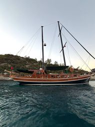 1985 MOTOR SAILOR / GOULET