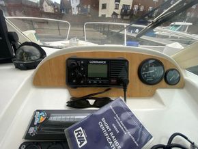Merry Fisher 625 Legende  - Navigation Instruments