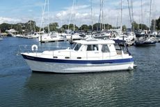 2000 Hardy Marine 32 Commander
