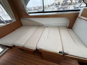 2009 Beneteau Antares 8 20