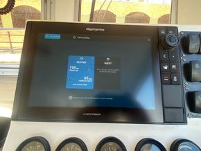 Hardy Fast Fisher 24  - Navigation Instruments