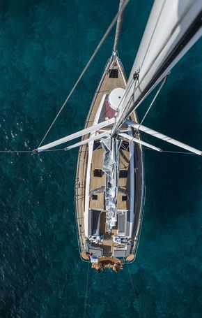 Manufacturer Provided Image: Wauquiez Pilot Saloon 48