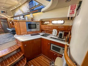 2001 Sealine F43 34