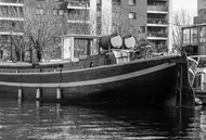 Nooitgedacht Dutch Barge