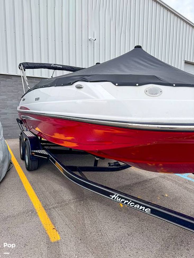 2022 Hurricane 201 sundeck