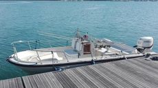 2017 Boston Whaler Outrage 18