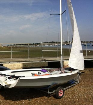 rs 200 sailboat for sale