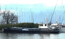 Luxe Motor 24m 1925 Dutch houseboat