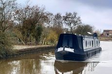 58ft 2021 Cruiser Stern Narrowboat built by Swan Boats with Bow Thrust