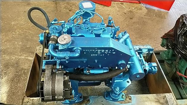 Universal M25 25hp Marine Diesel Engine Package
