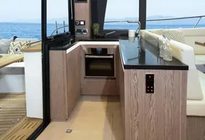 Sealine F430