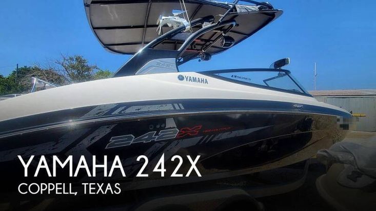 2017 Yamaha 242 x