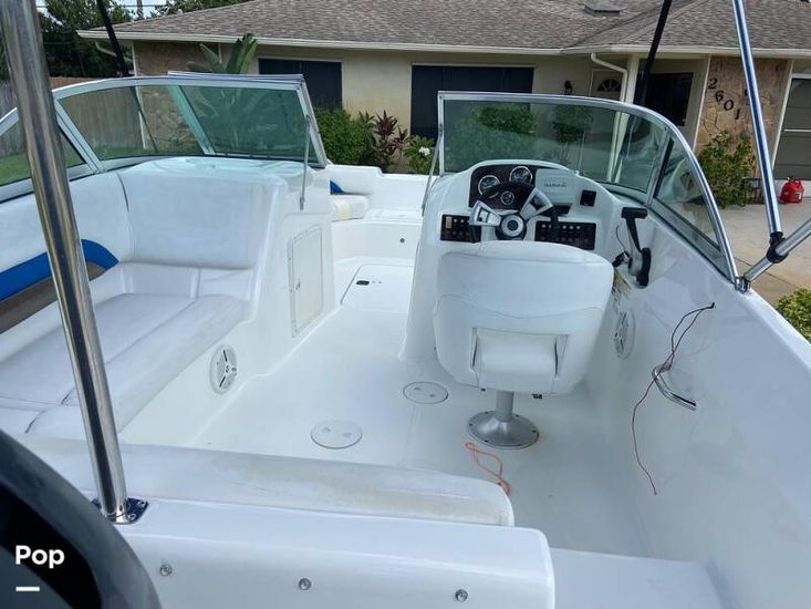 2013 Hurricane 187 sundeck