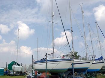 Sea Mist, Mirage 2700 twin keel yacht