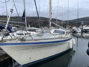 1981 Moody 36 DS Deck saloon