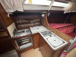 1981 Beneteau First 35 34