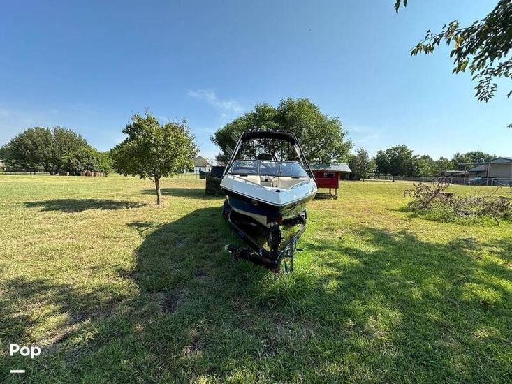 2004 Malibu wakesetter 21 xti