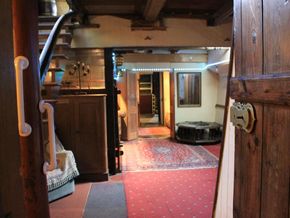 Admiralty Lighter 23m Houseboat - Interior