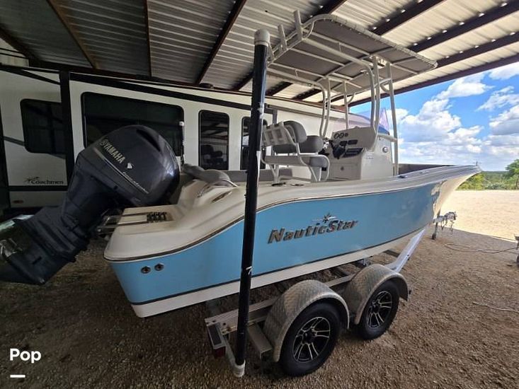 2021 Nauticstar 2102 legacy