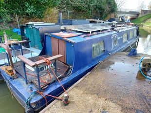 Pippers Point A 1979 38ft 3 berth cruiser stern narrowboa