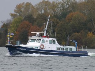 customs/patrol boat