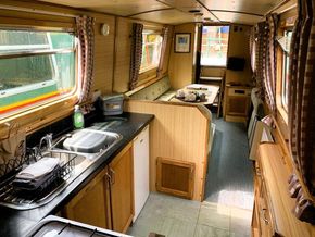 Galley & Dinette