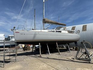 Jeanneau Sun Odyssey 33i lift keel