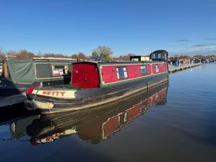 Betty, 40ft Traditional style narrowboat, 2001