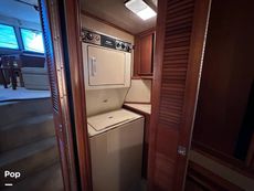 1986 Sea Ray 410 AFt Cabin