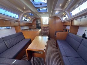 2015 Bavaria Cruiser 37 15