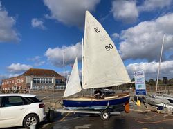 Sailing dinghy, rugged family pottering dinghy.