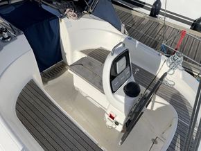 2006 Bavaria Cruiser 30 9
