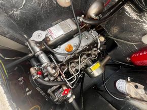 Moody 30  - Engine