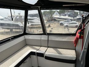 2022 Jeanneau NC33 35