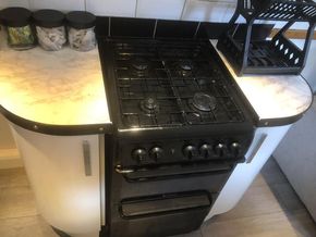 Gas cooker needs reconnecting