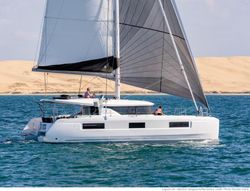 2023 Lagoon 46