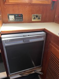 Channel Island 32