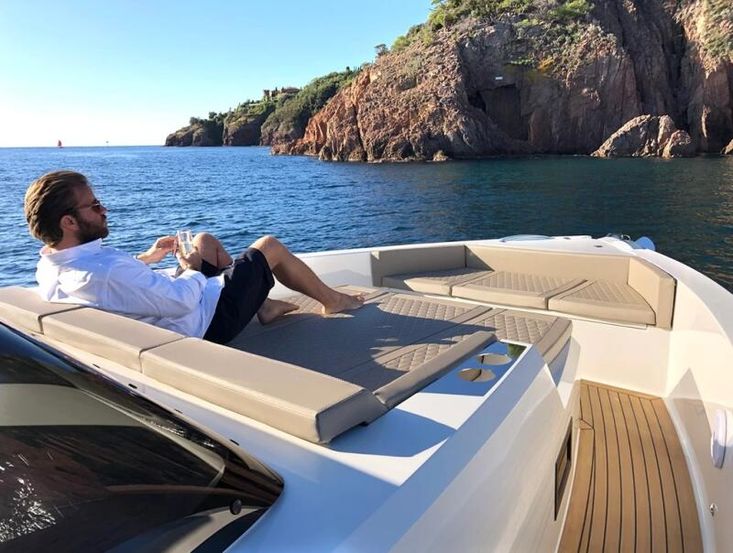 2025 DE ANTONIO YACHTS D42 OPEN