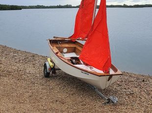 Mirror with launch & road trailer