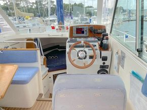 Pilot House seats table&bHelm