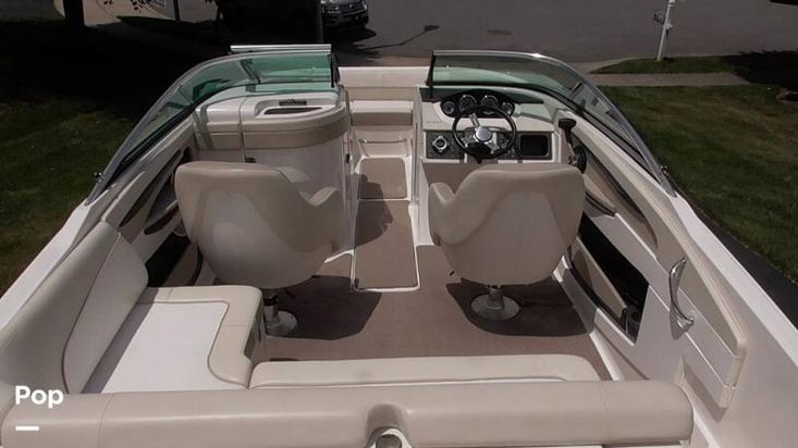 2013 Sea Ray 220 sundeck