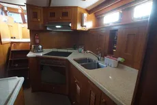2005 Four Winns Horizon 240