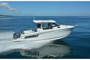 Jeanneau Merry Fisher 695 wheelhouse boat - on the water