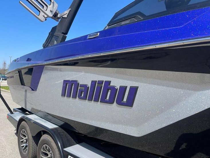2022 Malibu 24 mxz