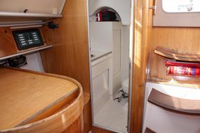 1989 Beneteau First 32s5 22