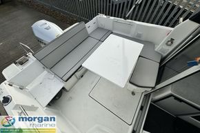 Jeanneau-Merry-Fisher-695-Series-2-Sylvia-Jean-cockpit-seating