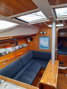Beneteau Oceanis 350