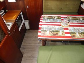 Steel Cruiser custom built - Galley