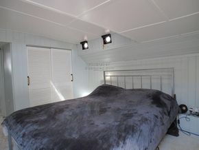 Dutch Barge 24m with Thames mooring  - Cabin 